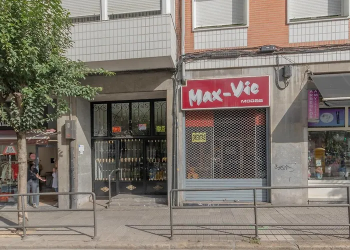 Bilbao Market With Parking By Aston Rentals