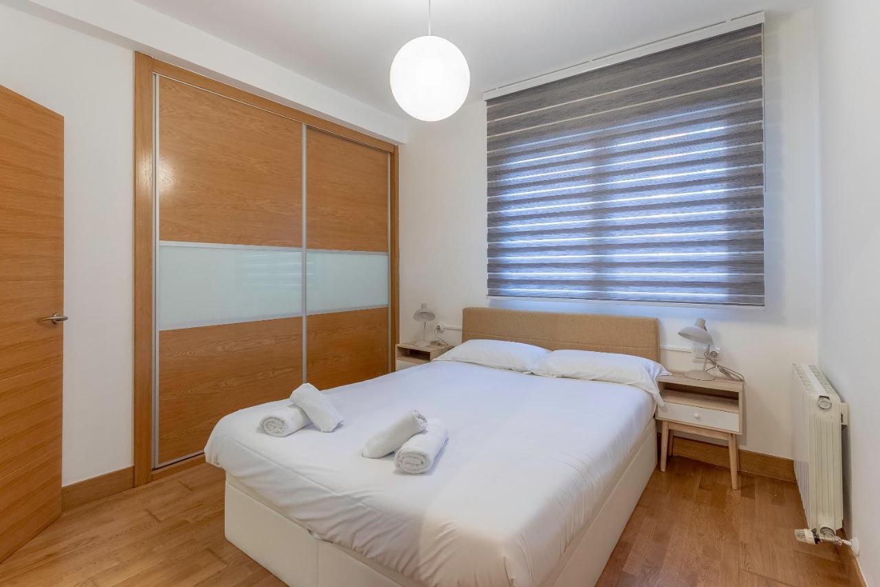 Market With Parking By Aston Apartment *